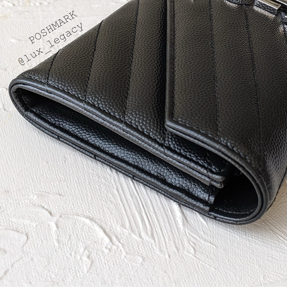 Yves Saint Laurent wallet - Picture 10 of 13